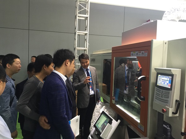 lanson medical injection molding machine in exhibition lanson medical injection molding machine in exhibition